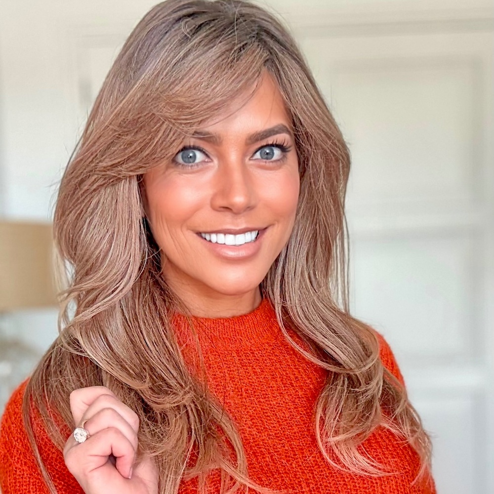 Brown Ombré Layered Hair Wig 23 Inch Brown Layered Synthetic Hair Wig.